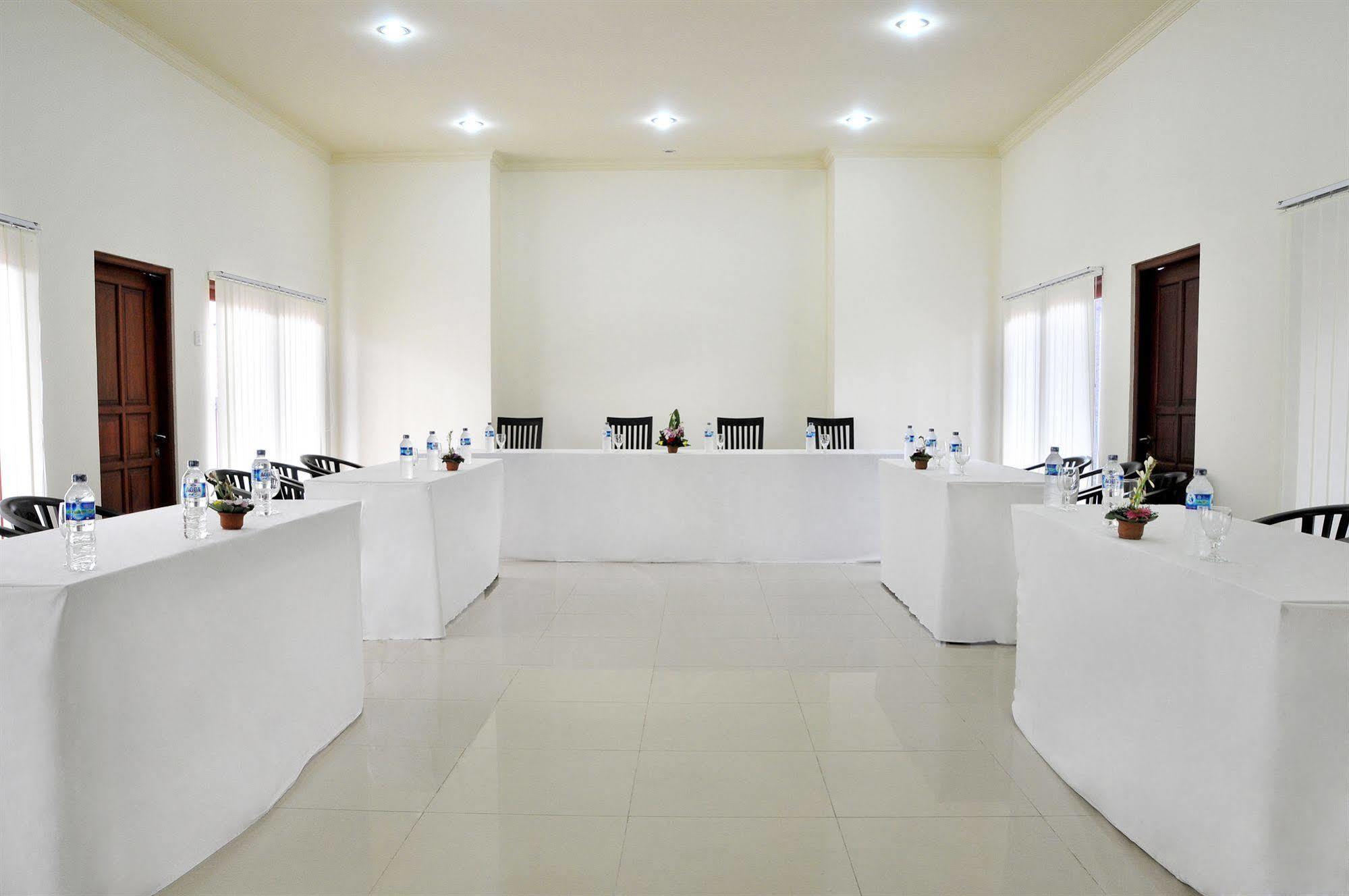 Puri Yuma Hotel Denpasar Dış mekan fotoğraf