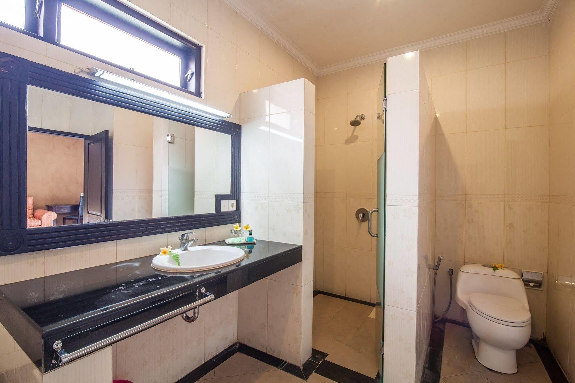 Puri Yuma Hotel Denpasar Dış mekan fotoğraf