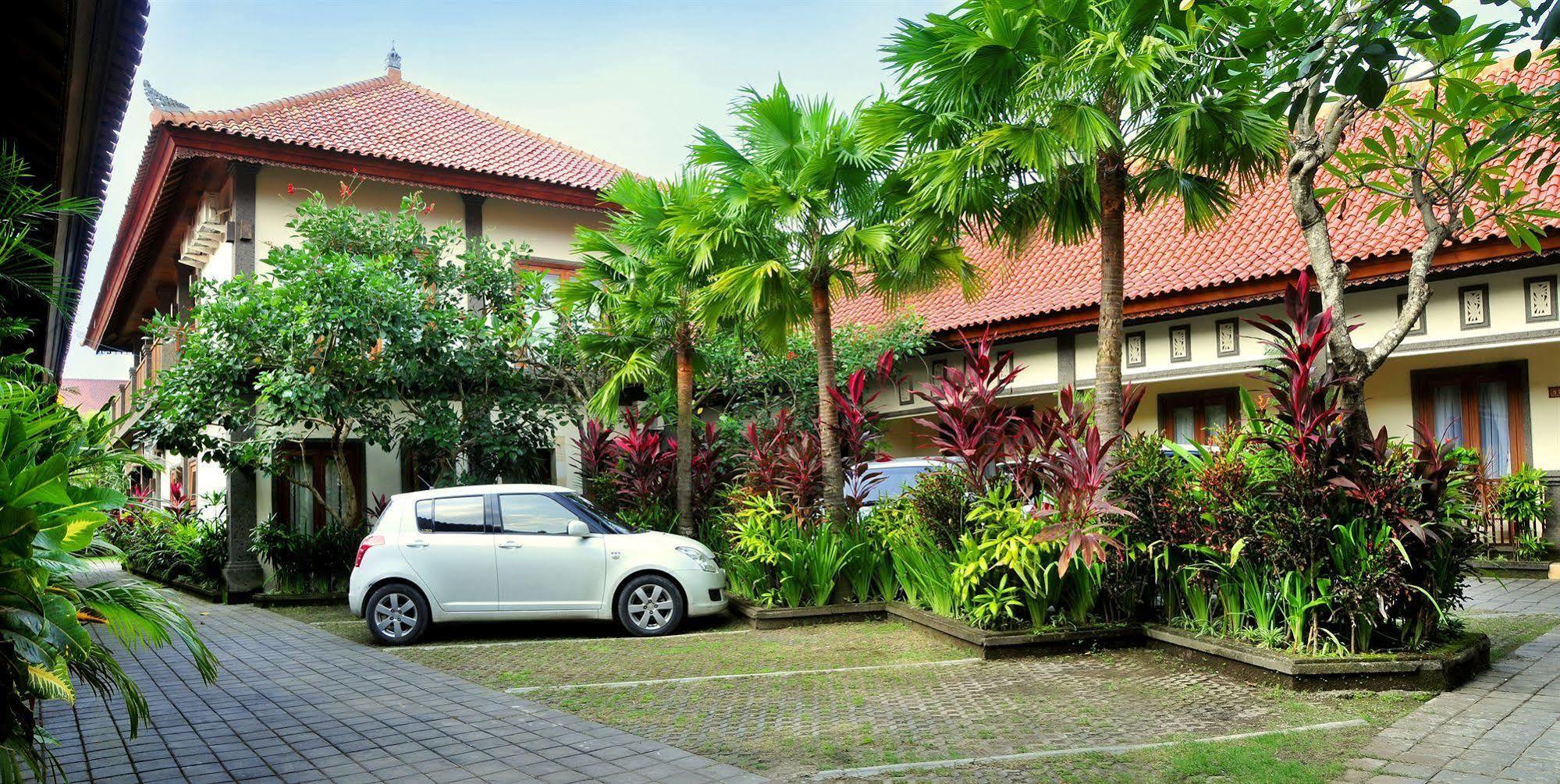 Puri Yuma Hotel Denpasar Dış mekan fotoğraf